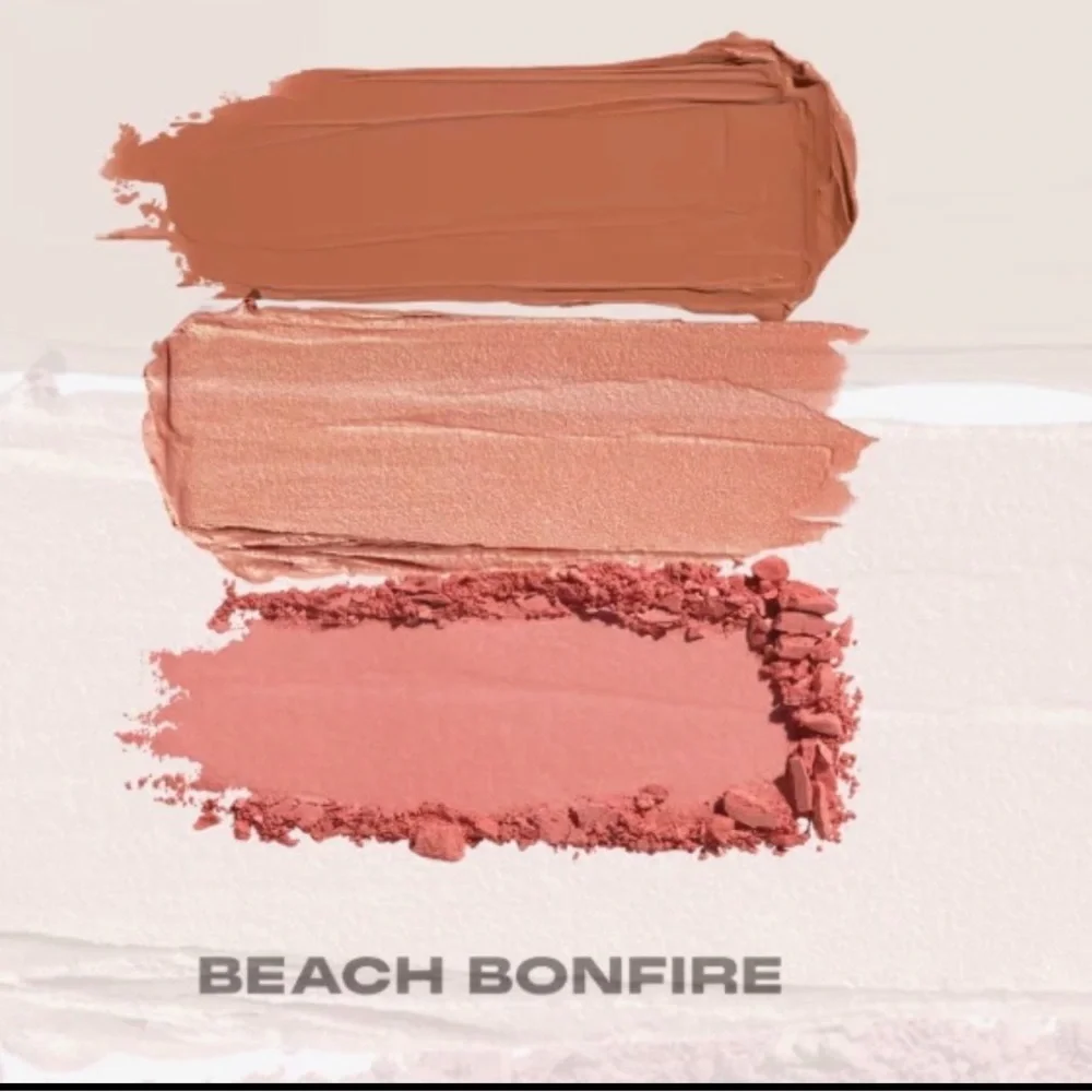 Morphe BEACH BONFIRE Cheek Thrills MULTI FJNISH FACE TRIO Peachy Blush Trio